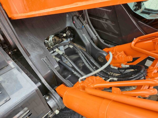 Hitachi ZX250CLN-6 – Bild 19