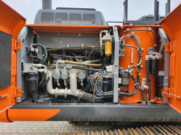 Hitachi ZX250CLN-6 – Bild 16