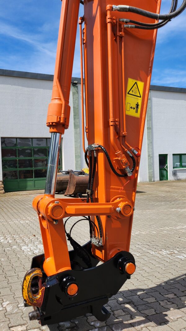 Hitachi ZX250CLN-6 – Bild 11