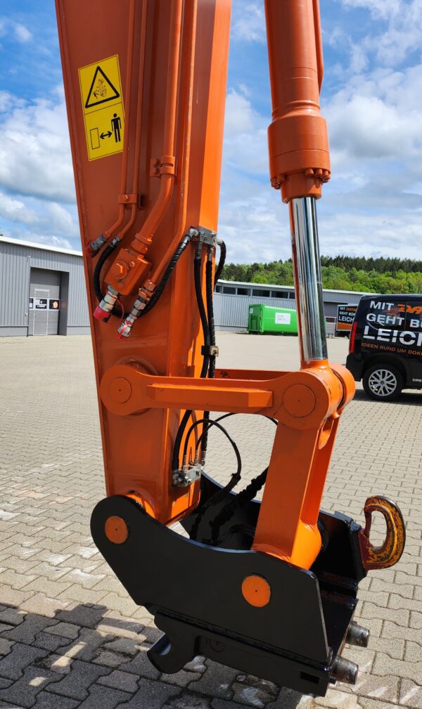 Hitachi ZX250CLN-6 – Bild 10